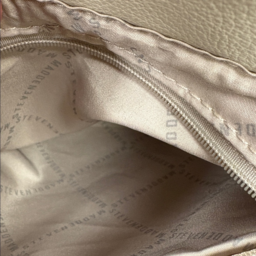 Steve Madden Crossbody Tote with Logo Strap & Coin Pouch – Cream - Picture 7 of 8